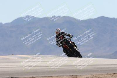 media/Oct-13-2025-Moto Forza (Mon) [[a66d839500]]/3-B Group/Session 4 (Turn 9)/